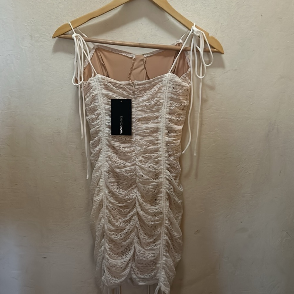 Fashion Nova Show Up Show Out Ruched Mini Dress Size Small NWT - Picture 5 of 9